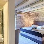 Veselici 펜션 플로민
